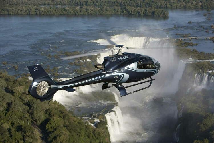 Helisul, voo panorâmico de helicóptero pelas cataratas!