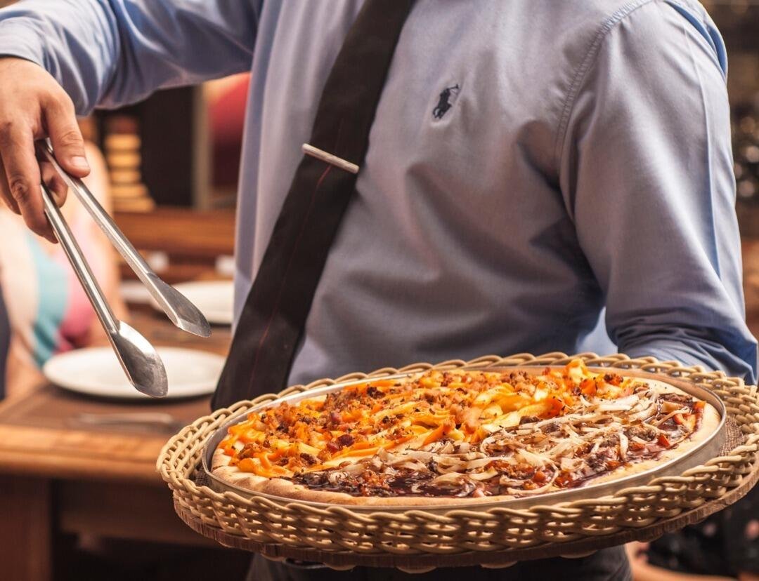 Rodízio de pizzas com uma variedade incrível de sabores, no centro de Foz do Iguaçu!