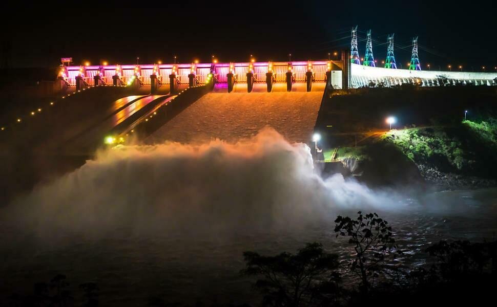 Itaipu Binacional: Show de Luzes!