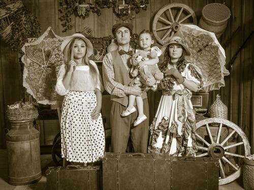 Canela: fotos a moda antiga em um cenário da imigração italiana com figurino incluso!