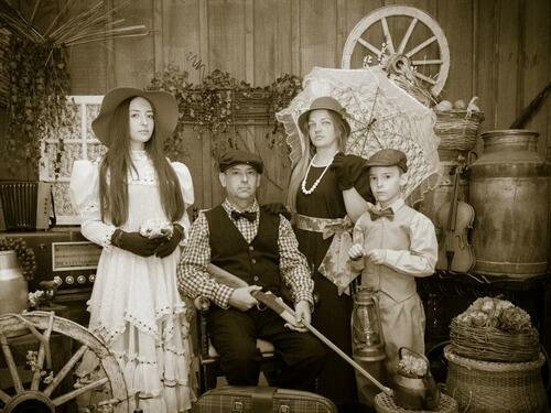 Canela: fotos a moda antiga em um cenário da imigração italiana com figurino incluso!