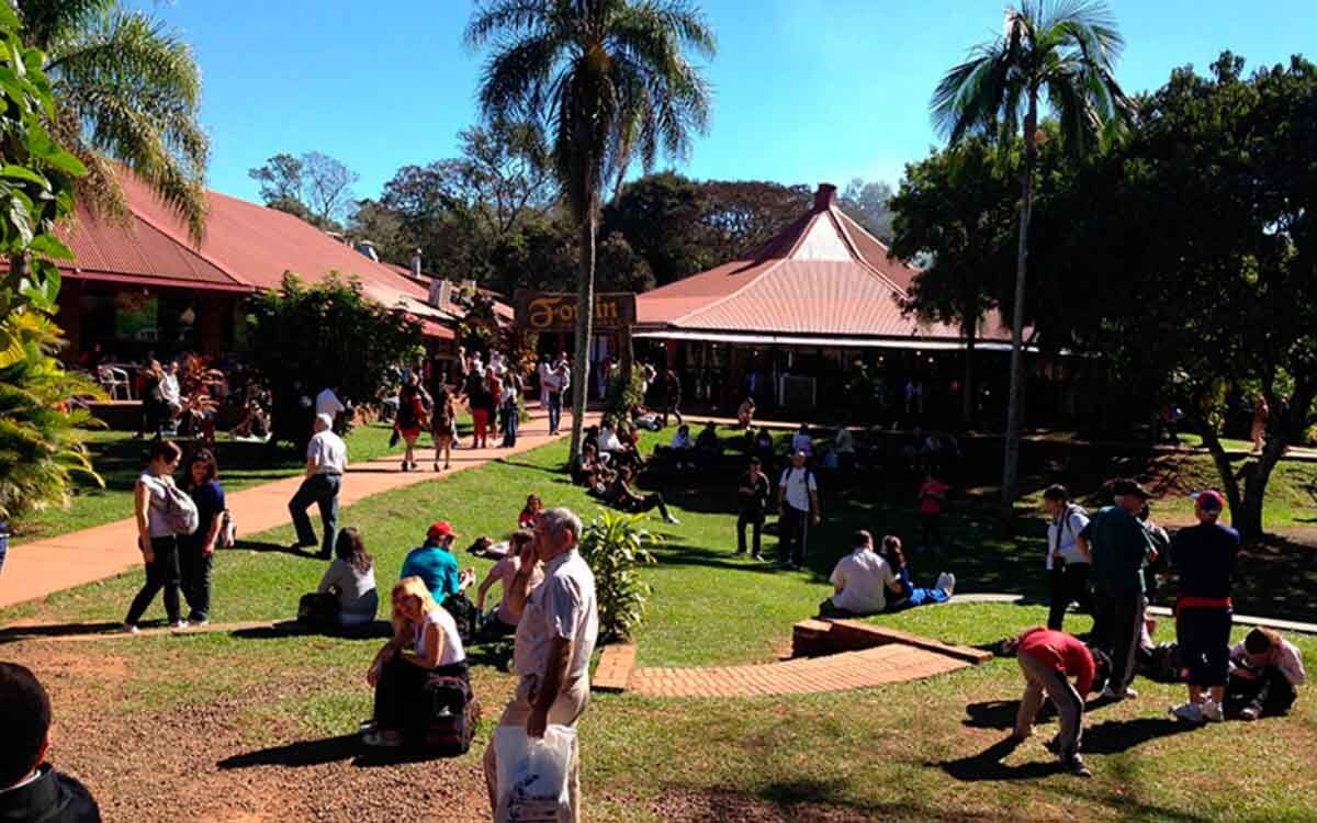 Fortin Cataratas - Buffet especializado com opções da gastronomia paraguaia, argentina e brasileira.