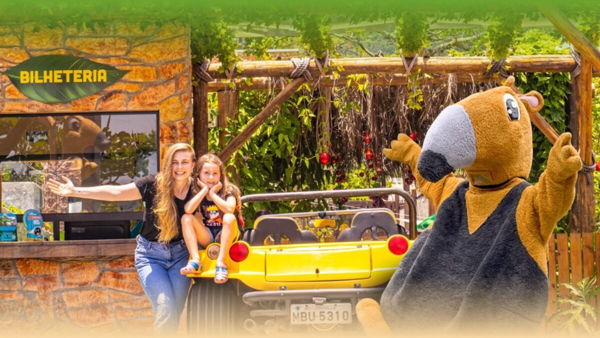 Parque Terra Atlântica - Explore o Maior Playground da Região, repleto de atrações emocionantes como escorregadores radicais de até 10 metros.