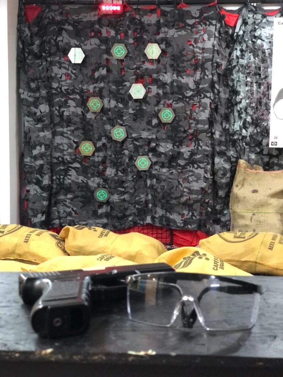 Desafie Sua Pontaria em Porto Alegre: Alvo Eletrônico ou 100 Disparos com Alvo de Papel!!