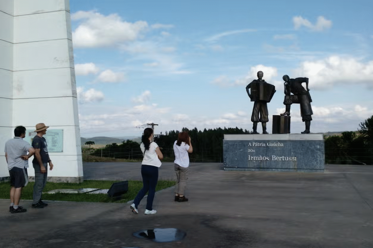 Campos de Criúva: Trilha, Lendas e Jantar ao Luar!