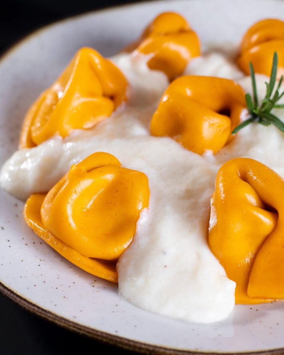 Créditos para levar para casa massas frescas e recheadas feitas artesanalmente!