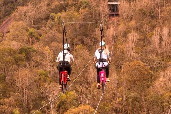 Voe pedalando: Skybike em Praia Grande!